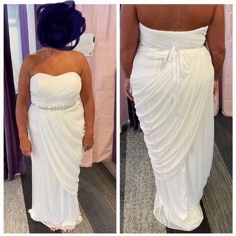 Wedding dress. Perfect for beach wedding